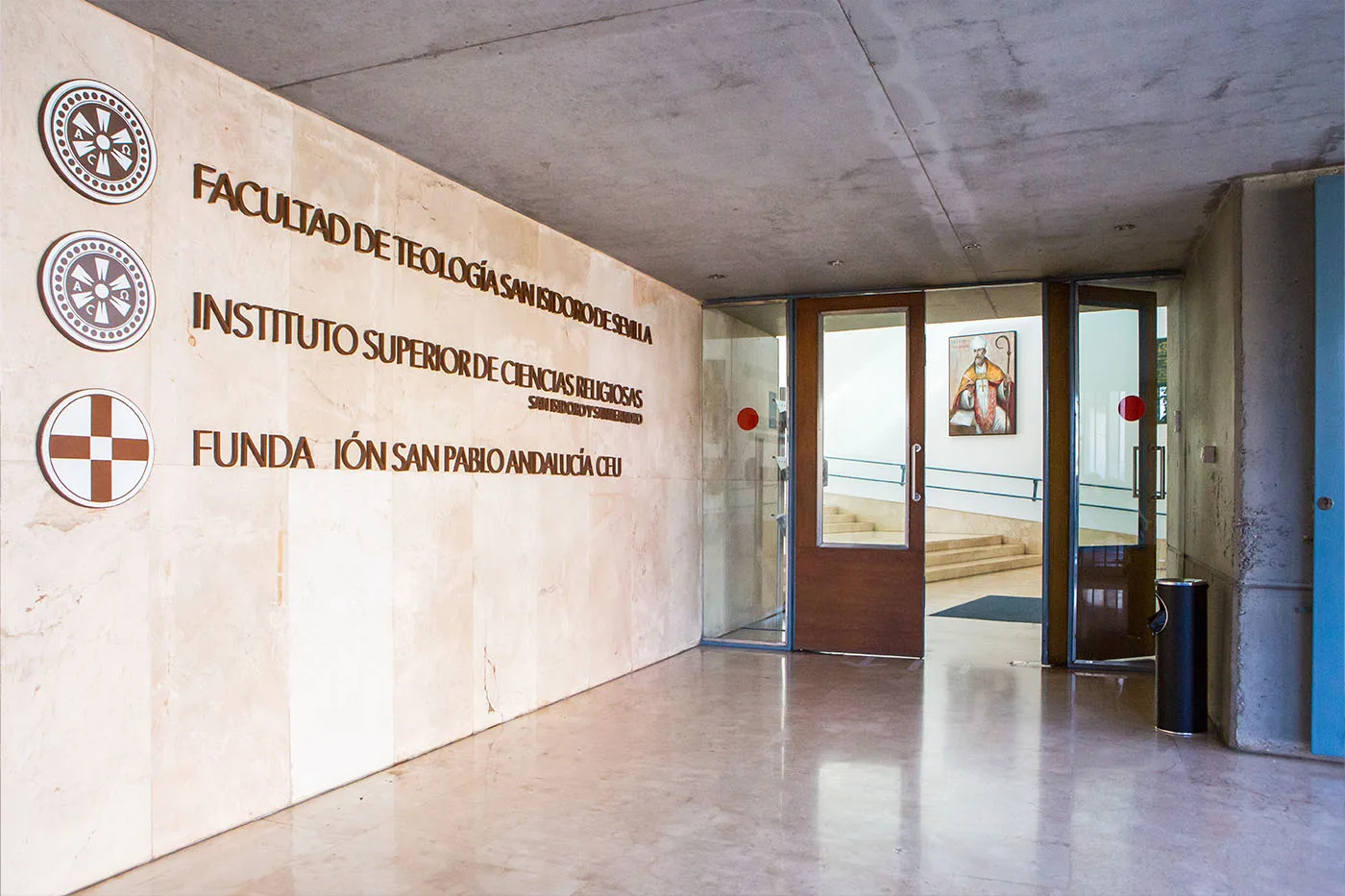 letras corpóreas para entrada facultad