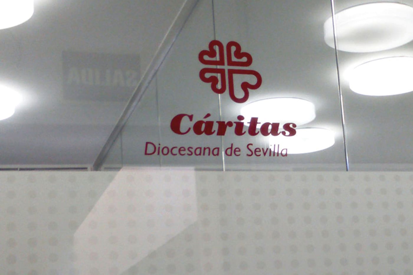diseño de vinilos traslúcidos en Sevilla