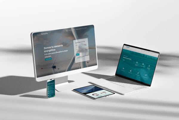 Visualización del sitio web de asesoría energética adaptado a ordenador, tablet y móvil